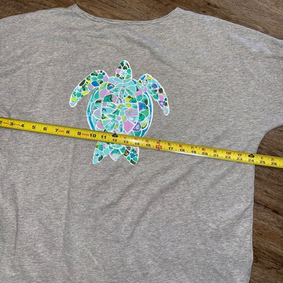 Crown & Ivy • Turtle Graphic Crewneck Sweatshirt - Picture 2 of 9